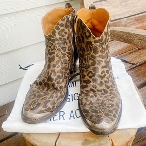 Golden Goose ankle leopard print boot